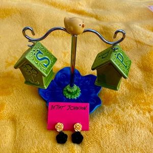 🆕 BETSEY JOHNSON Rose Earrings